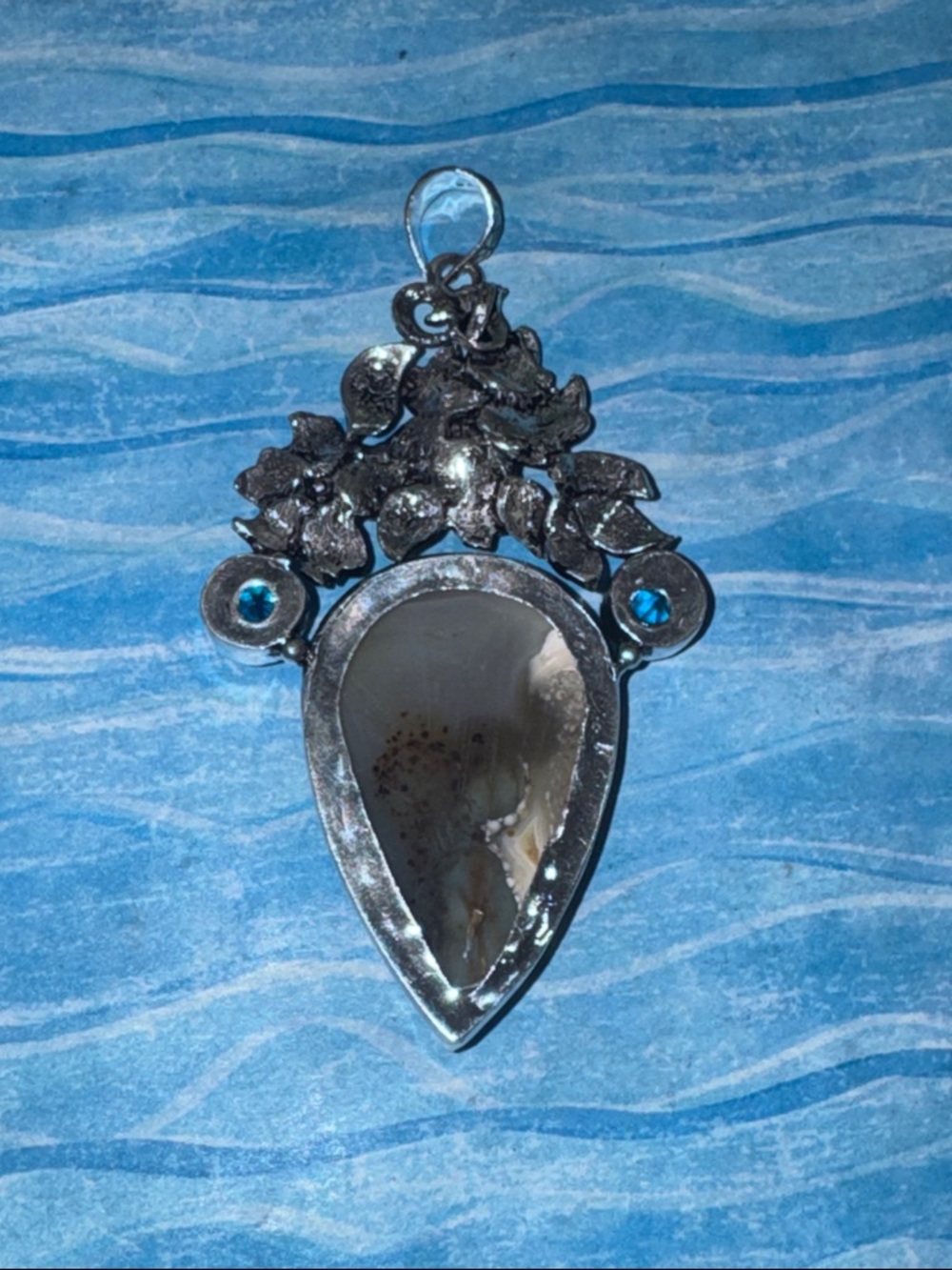 Montana Agate Flower Pendant View 6